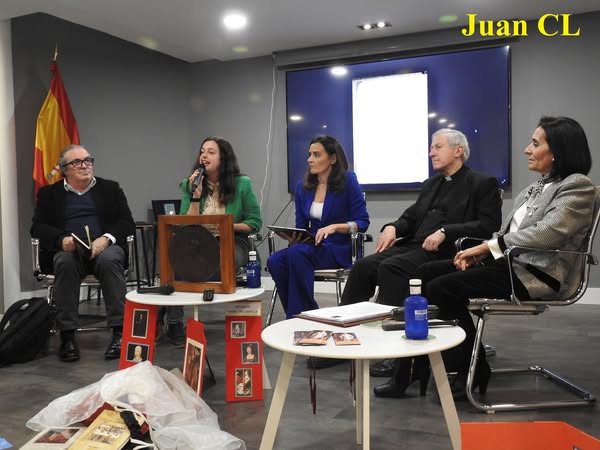 SALUDO FUENTEPIÑELANO-SEGOVIANO-MADRILEÑO 4142-CORONACIÓN DE ISABEL LA CATÓLICA EN 1474