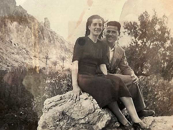 CIENTO CINCO  AÑOS Y UN MES