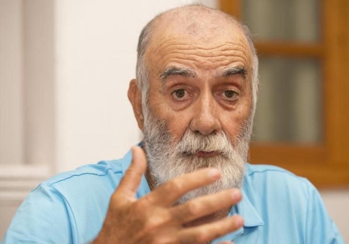 RAFAEL SÁNCHEZ VALERÓN, «FELUCO» LA CRÓNICA DESDE LA DOCENCIA