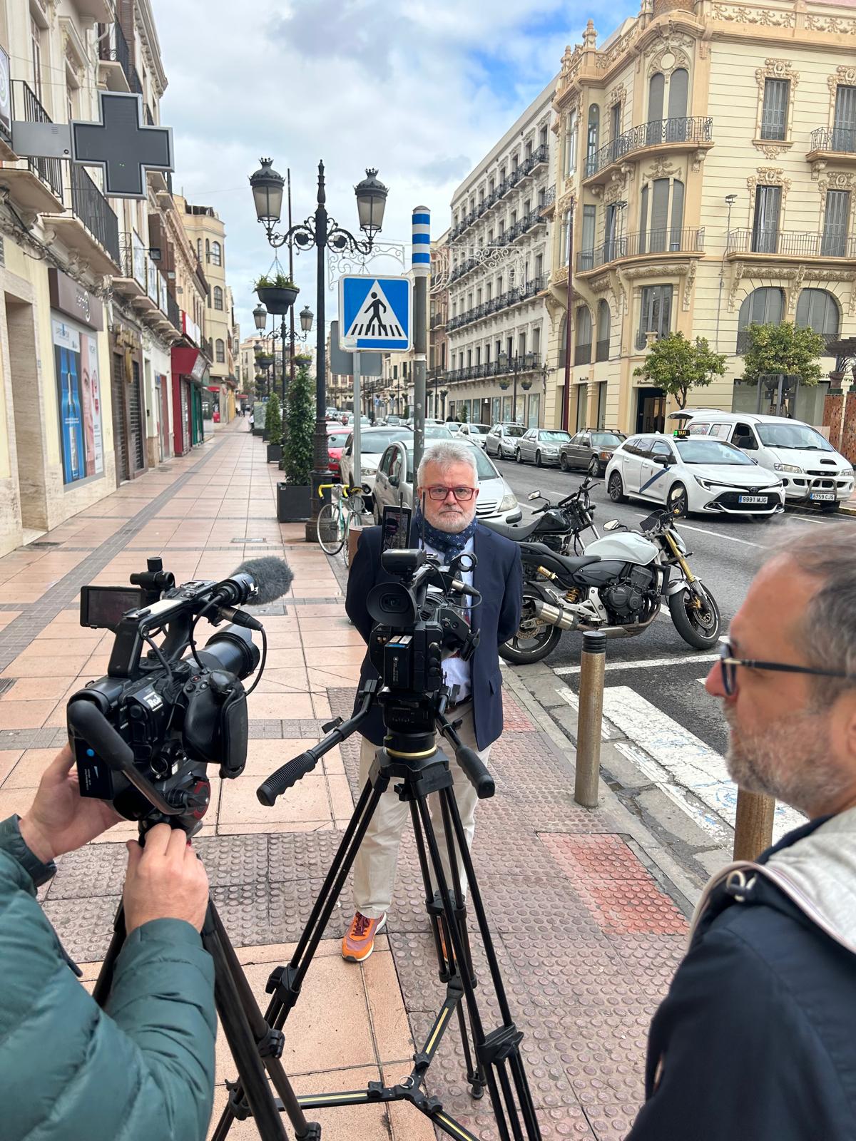 EL CRONISTA DE MELILLA, PARTICIPA EN UN PROGRAMA DE LA RADIO TELEVISIÓN ITALIANA