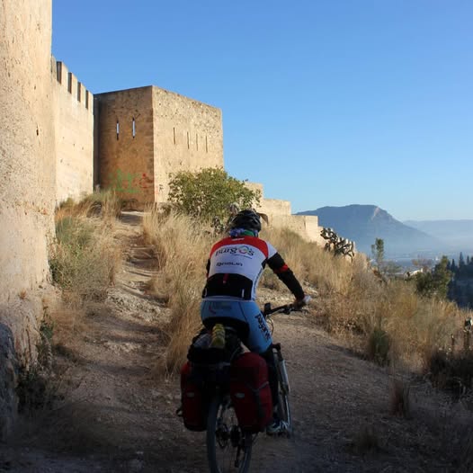 ¿ALGUIEN POR AQUÍ QUE VAYA A HACER EL CAMINODELCID ESTAS VACACIONES?
