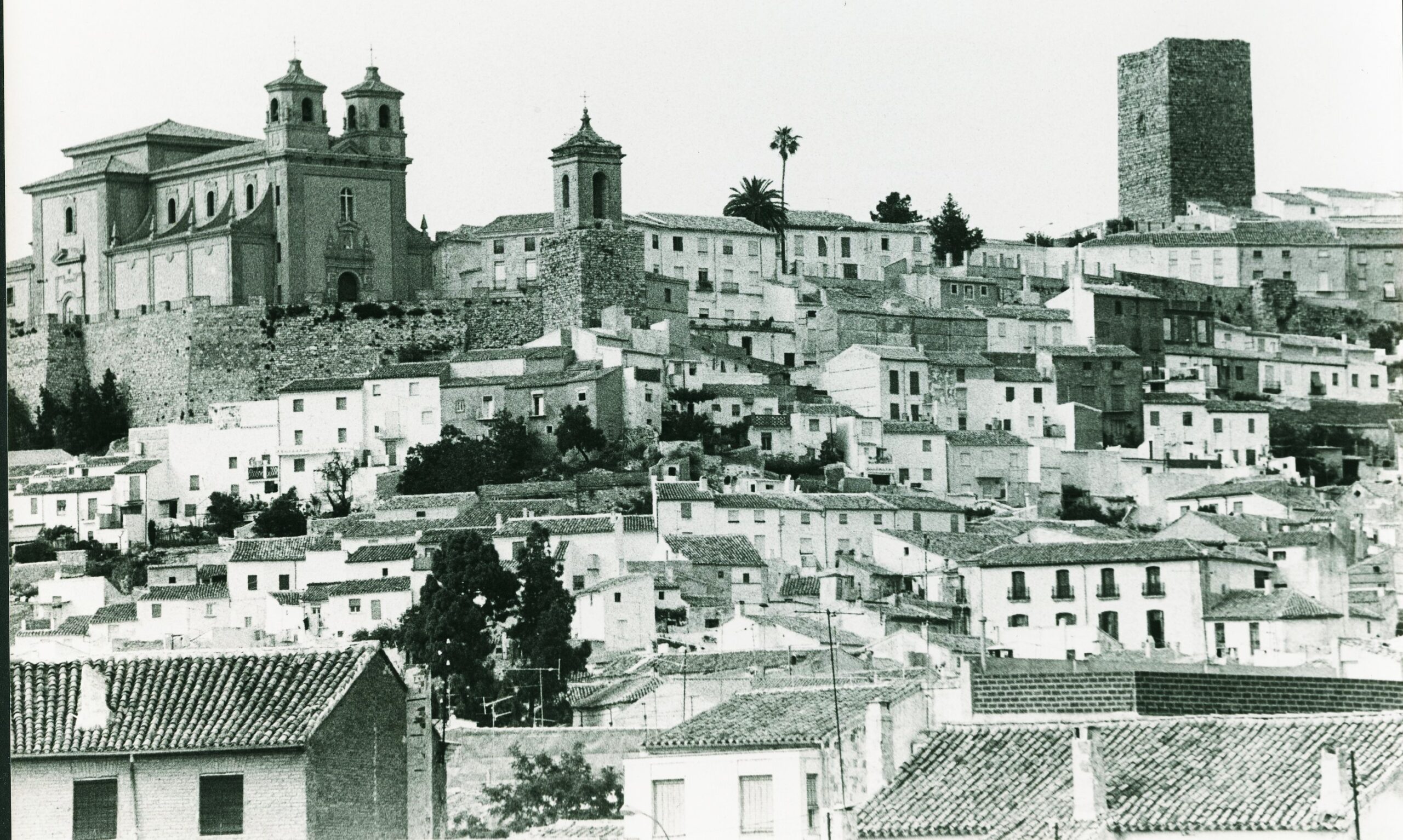 EL CIRUJANO DE MARTOS, DURANTE LA GUERRA CIVIL, EL DOCTOR TERA,