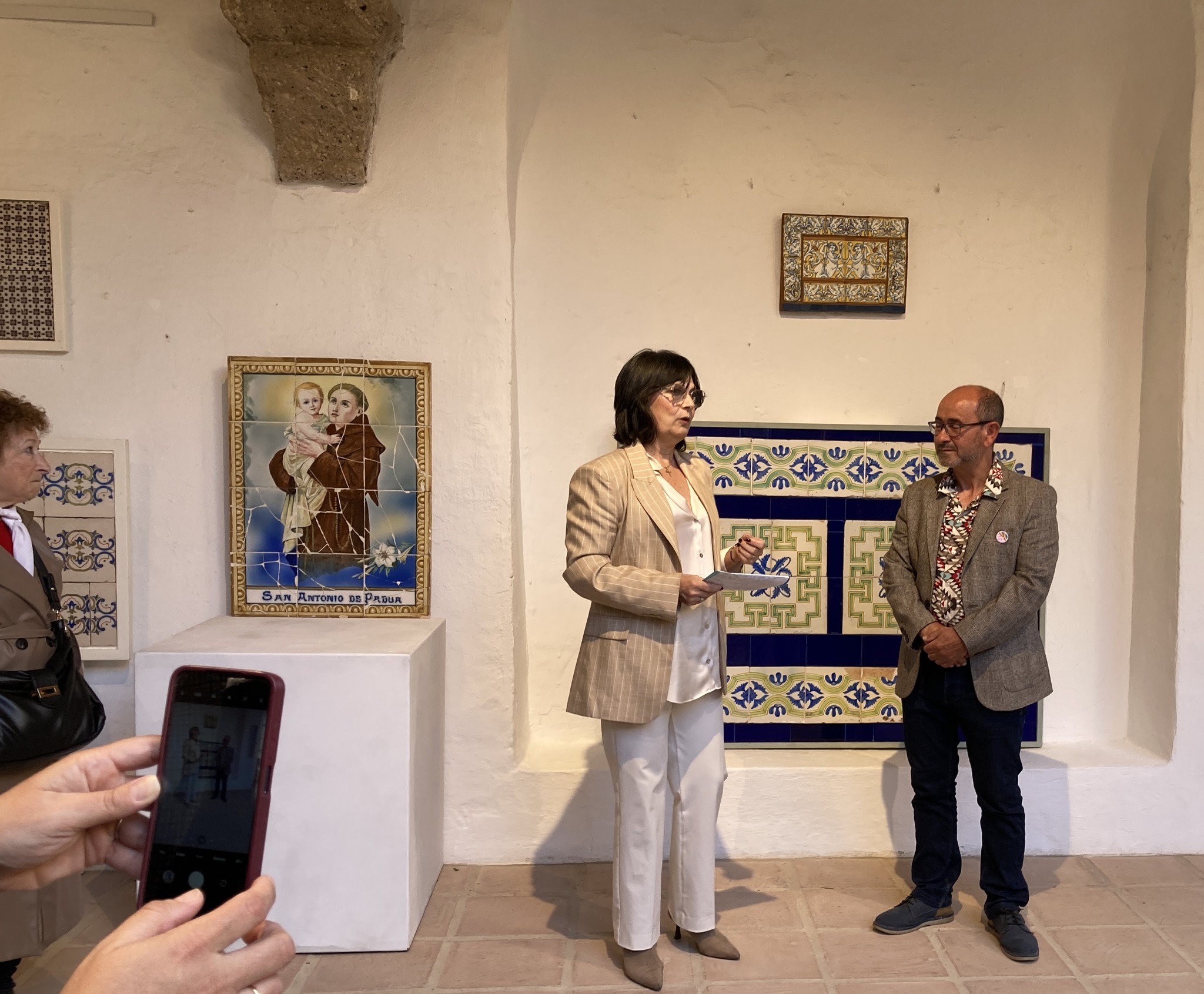 EXPOSICIÓN DE AZULEJERÍA TRADICIONAL ANDALUZA.