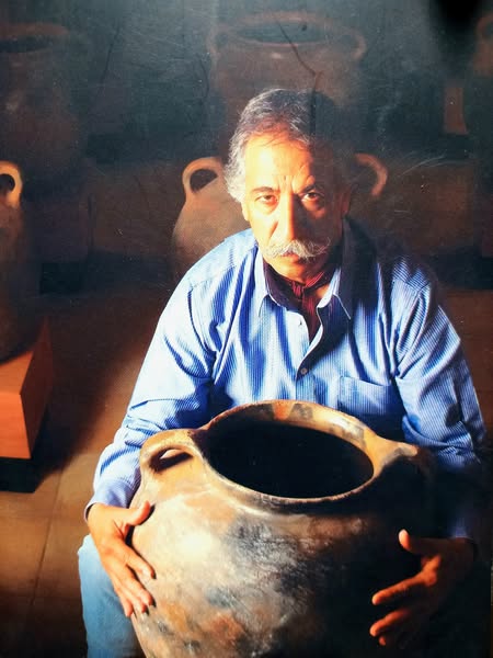 EL PINTOR Y ESCULTOR ISMAEL GUARDADO