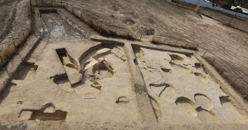 MIL AÑOS DE IGUALDAD EN VALENCINA, DONDE NO HABÍA JEFES NI POLÍTICOS