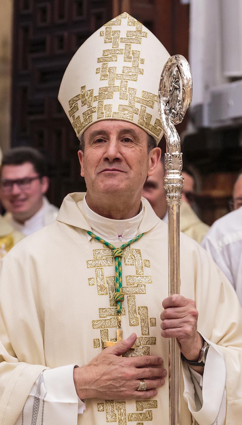 CRÓNICAS DE MI TIERRA. MONSEÑOR JESÚS FERNÁNDEZ GONZÁLEZ OBISPO DE CÓRDOBA