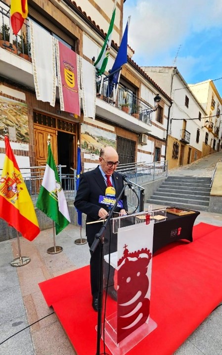 PRESENTACIÓN DEL CRONISTA OFICIAL DE BEDMAR CON MOTIVO DE LA CONCESIÓN DE LA MEDALLA DE ORO DE LA VILLA 2025
