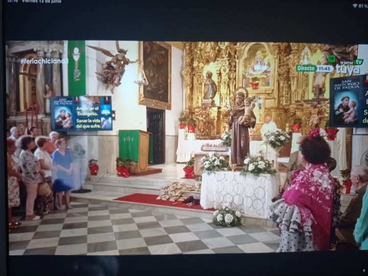 MINICRÓNICA: LA BENDICIÓN DE LOS PANECILLOS DE SAN ANTONIO DE PADUA