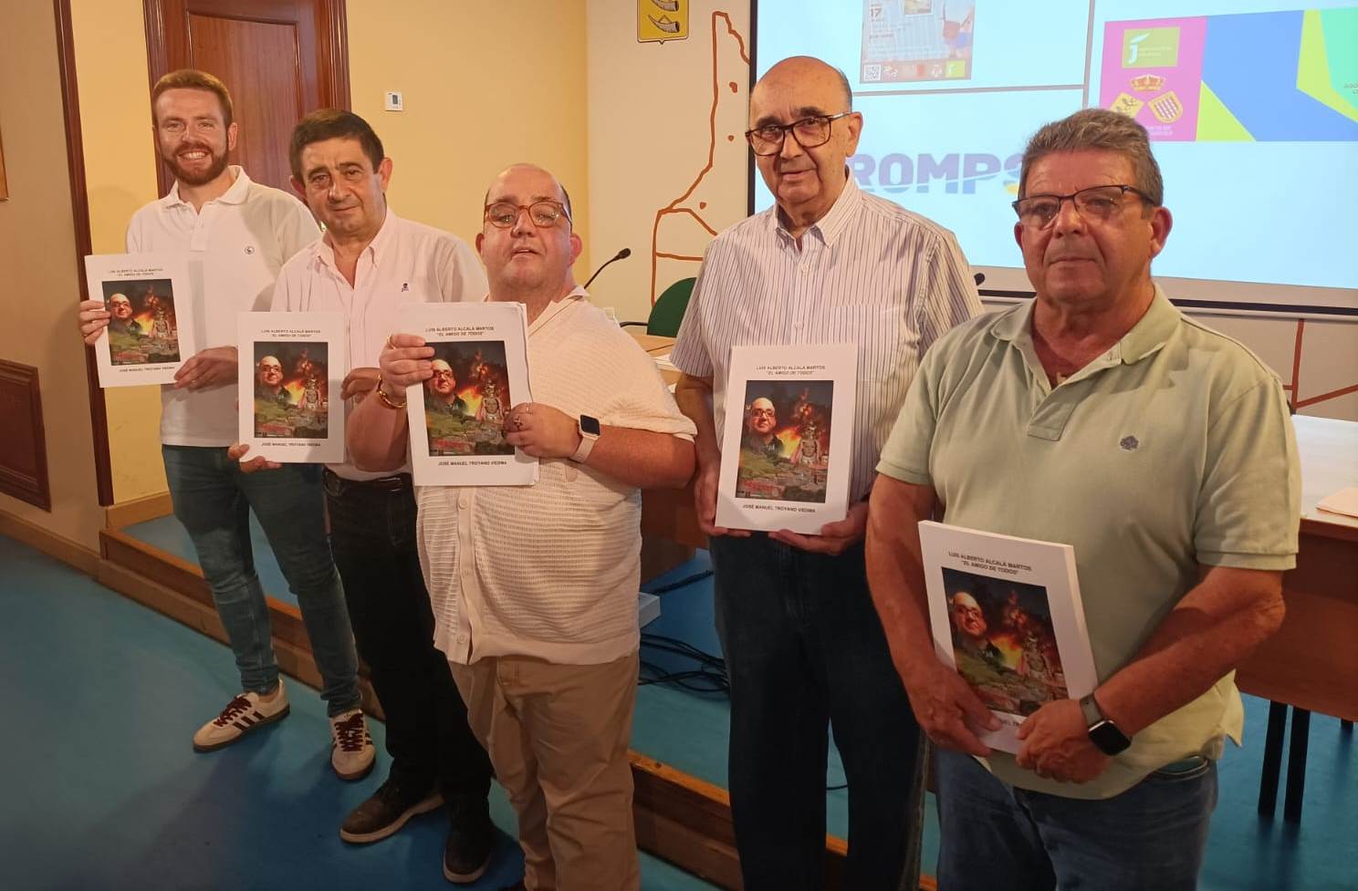 PACO REYES PARTICIPA EN LA PRESENTACIÓN DEL LIBRO ‘LUIS ALBERTO ALCALÁ MARTOS. EL AMIGO DE TODOS’