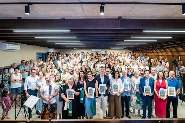 CAÑADA ROSAL SE HACE PUEBLO EN UNA NOCHE EN LA QUE LA CULTURA BRILLA CON LUZ PROPIA.
