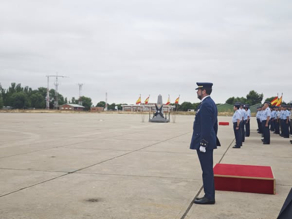 RELEVO DEL CORONEL CARLOS SÁNCHEZ BAS Y DE TOMA DE POSESIÓN DE FRANCISCO JOSÉ, CALLEJA PINILLA. NUEVO JEFE DE LA BASE AÉREA DE GETAFE, (MADRID)