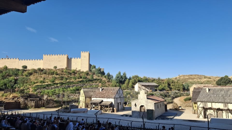 EL MEJOR PARQUE TEMÁTICO DEL MUNDO PUY DU FOU EN TOLEDO