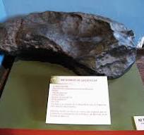 ¿ LO SABÍAN ? UNA ENORME METEORITA