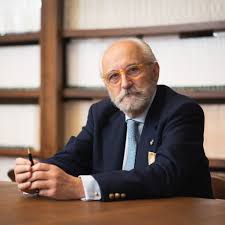 EDUARDO PARDO DE GUEVARA CONVERSA SOBRE SU VIDA COMO INVESTIGADOR