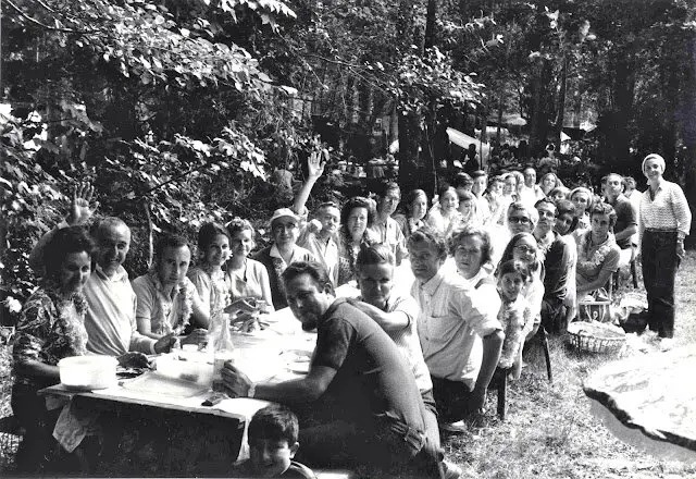 LIBRO «O NASEIRO DE ONTE A HOXE» LA HISTORIA DE ESTA POPULAR ROMERÍA CAMPESTRE. DONDE RELATA SUS ORÍGENES Y EVOLUCIÓN