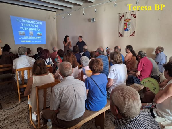 SALUDO FUENTEPIÑELANO 4397-PRESENTACION DE LIBRO