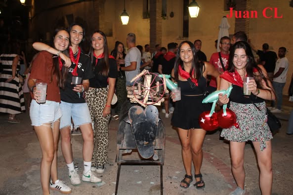 SALUDO FUENTEPIÑELANO-BOLEANO 4410. ¡VIVA SAN BARTOLOMÉ!