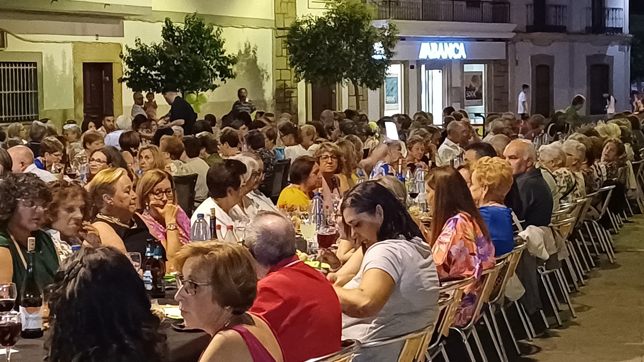 CENA BENÉFICA DE LA ASOCIACIÓN ESPAÑOLA CONTRA EL CÁNCER