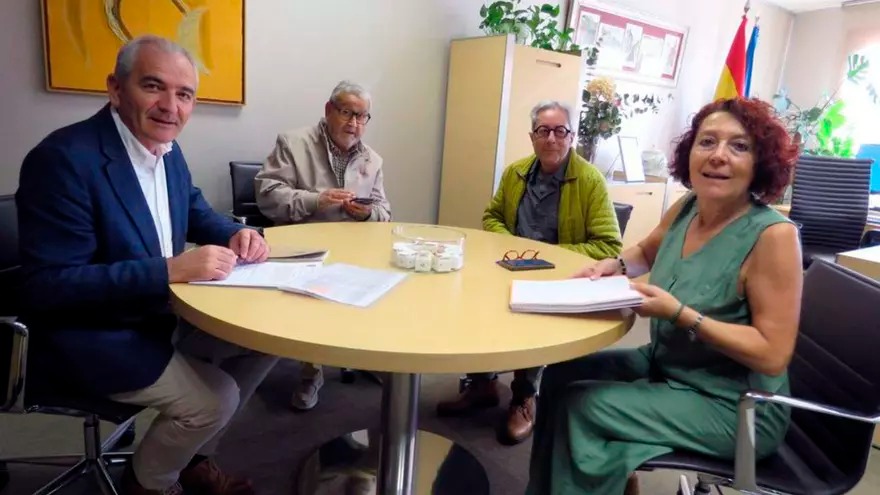 LA FEDERACIÓN DE CONCEJOS DE ASTURIAS DECIDIDA A IMPULSAR LA FIGURA DEL CRONISTA OFICIAL