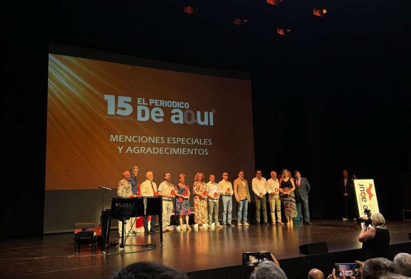 «CUANDO DIOS HIZO EL EDÉN, PENSÓ EN EL PERIÓDICO DE AQUÍ» (SERAFÍN ZUBIRI)