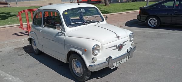 EXPOSICIÓN DE COCHES HACE UN SIGLO