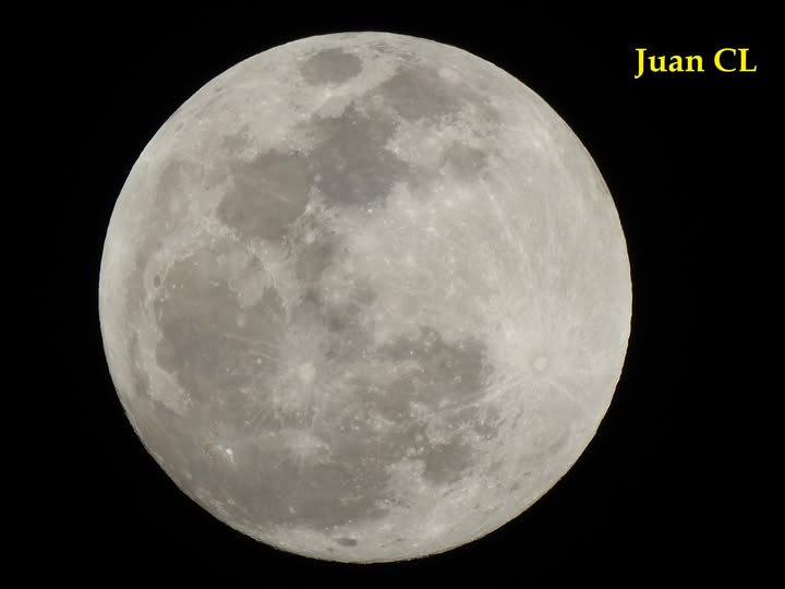 SALUDO FUENTEPIÑELANO 4421. LA LUNA LLENA ROJA DE SEPTIEMBRE