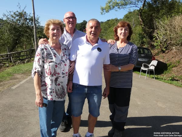 COMIDA VECINAL EN LES YANES /LLANES (RIOSA-ASTURIAS)