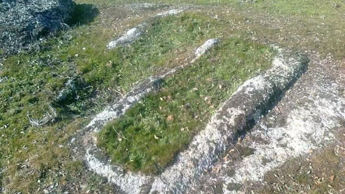 ENIGMAS DE LA HISTORIA DE EXTREMADURA (XII): LAS TUMBAS EXCAVADAS EN ROCAS EN EXTREMADURA