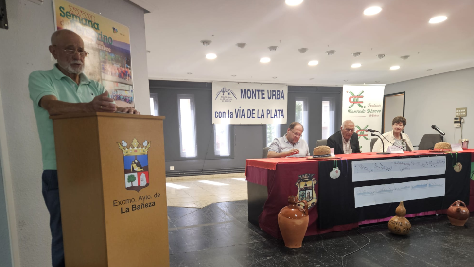 LA BAÑEZA PRESENTA EL PROGRAMA DE LA XXVI SEMANA DEL PEREGRINO