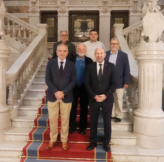 ASOCIACIÓN DE CRONISTAS OFICIALES DE ASTURIAS, CON JUAN COFIÑO