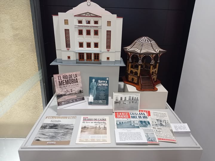 MINICRÓNICA: INAUGURADA LA EXPOSICIÓN, «60 AÑOS DESPUÉS. A VUELTAS CON LA RIADA DE CHICLANA»