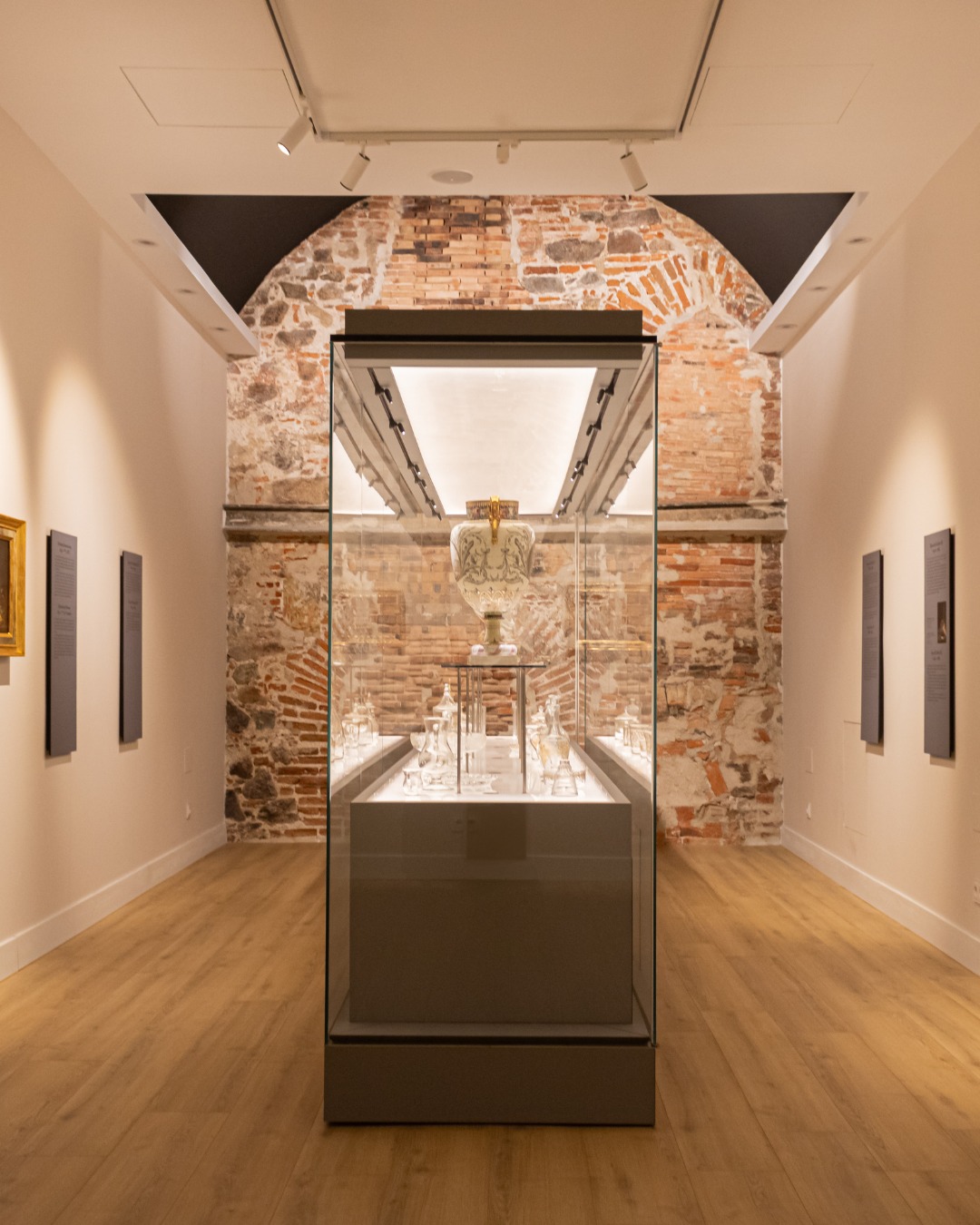 “LA REAL FÁBRICA DE CRISTALES Y LOS DEPÓSITOS DEL MUSEO NACIONAL DEL PRADO”