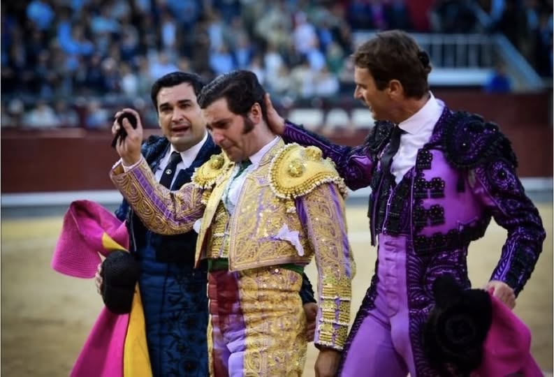 CRÓNICA: MORANTE DE LA PUEBLA HA ESCRITO LA HISTORIA.12 DE OCTUBRE DE 2025.