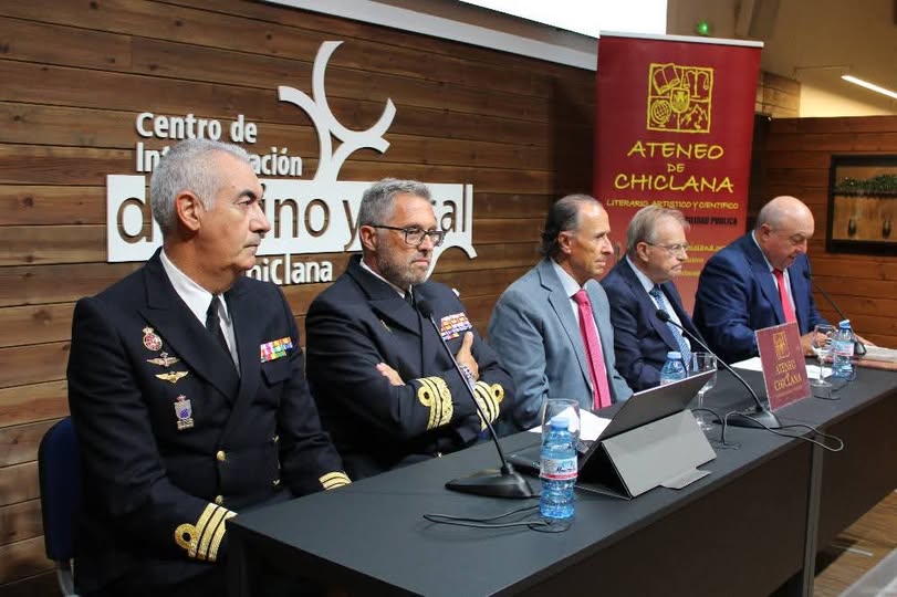 MINICRÓNICA CONFERENCIA «PANORAMA GEOPOLÍTICO Y ESTRATEGIAS HÍBRIDAS»