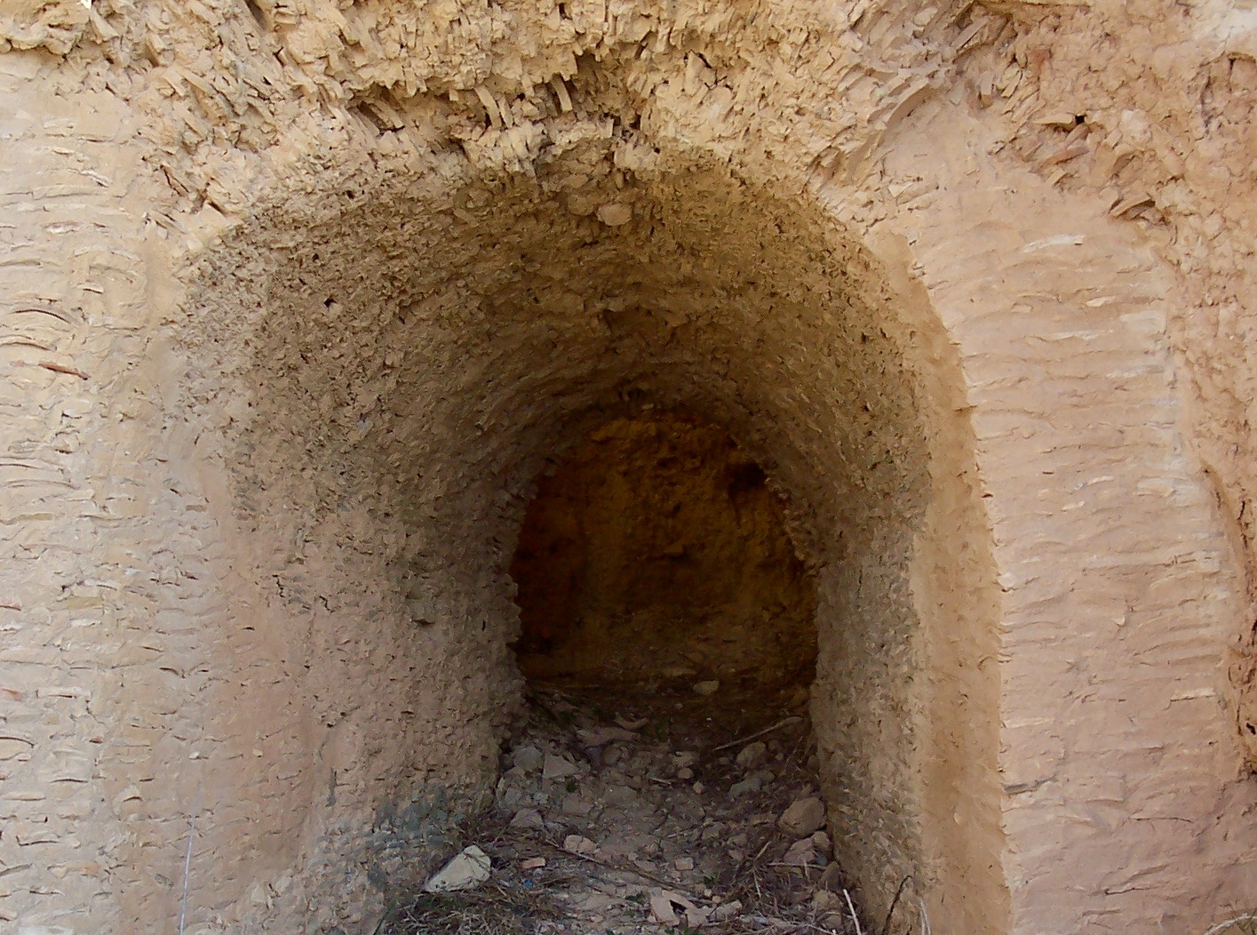EFEMÉRIDES: DESCUBRIMIENTOS ARQUEOLÓGICOS EN EL CAMINO DE EL FONTANAL