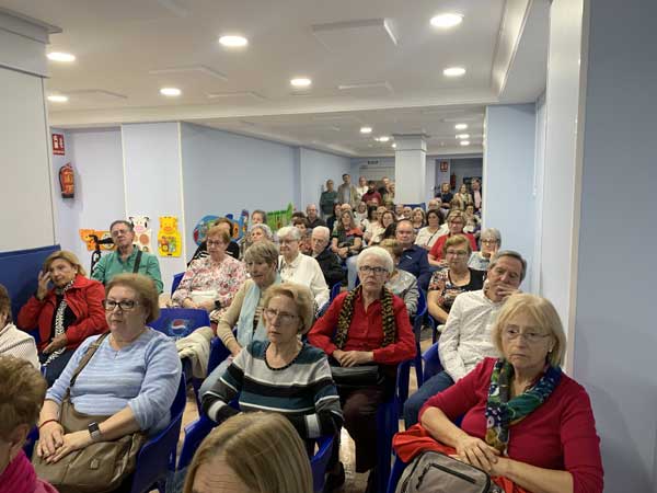 L’ALBORXÍ REVIU LA SEUA HISTÒRIA AMB EL CRONISTA D’ALZIRA