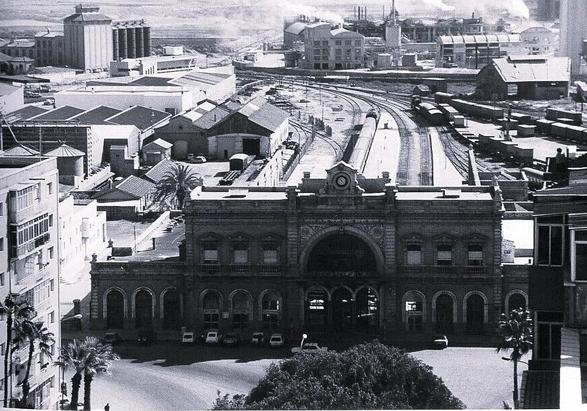 LA CARTAGENA DE 1975: MEDIO SIGLO DESPUÉS