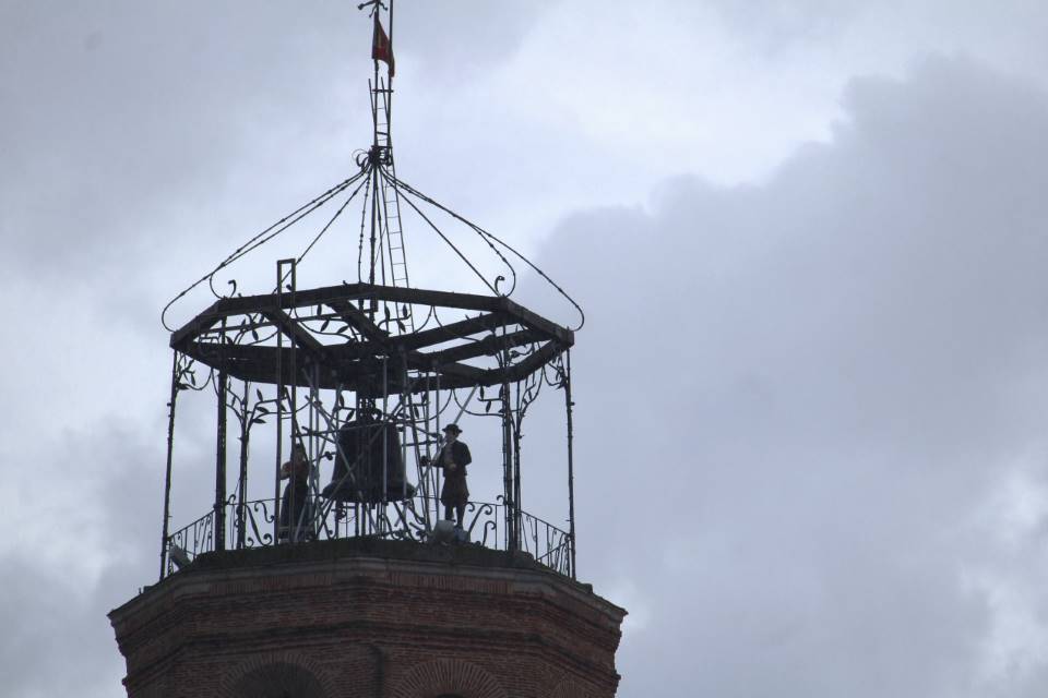 ¡VUELVE A LATIR EL TIEMPO EN MEDINA DEL CAMPO! EL RELOJ DE LA COLEGIATA DE SAN ANTOLÍN RESUCITA TRAS AÑOS PARADO