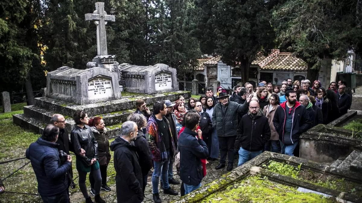LA VISITA GUIADA AL CEMENTERIO DE CÁCERES YA TIENE NUEVA FECHA TRAS EL APLAZAMIENTO POR LA LLUVIA