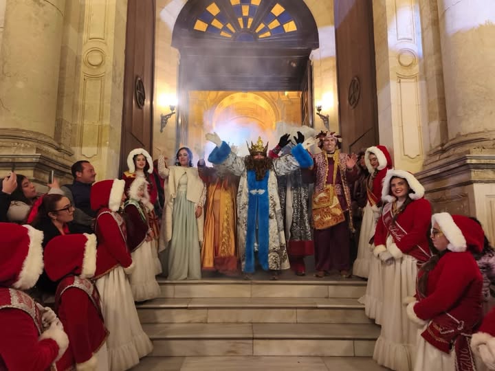 LA CABALGATA DE REYES PUNTO FINAL A LAS FIESTAS NAVIDEÑAS DE CHICLANA (CÁDIZ)