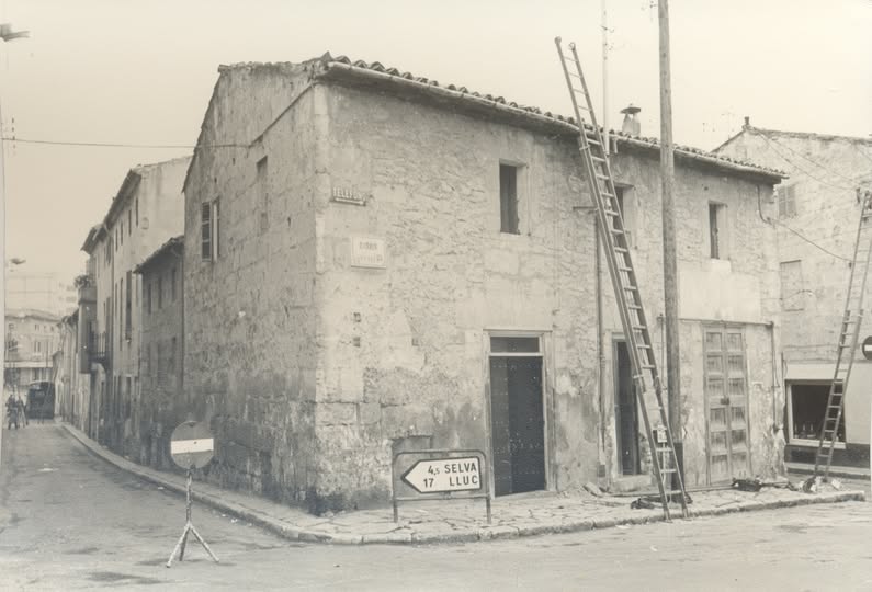 LA BATALLA DE ANTONI FLUXÁ FIGUEROLA (1969-1979)