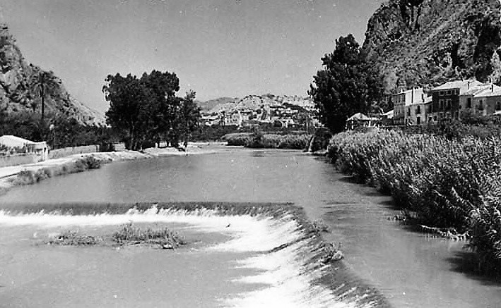 PUENTE ROBLONADO DE BLANCA