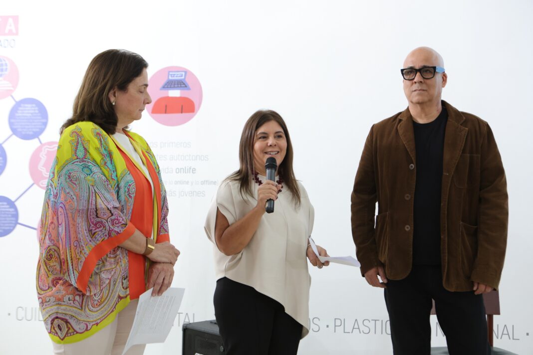 FUNDACIÓN TELEFÓNICA INAUGURA LA MUESTRA “GENERACIÓN ALFABETA” EN LA SALA MENDOZA DE LA UNIMET