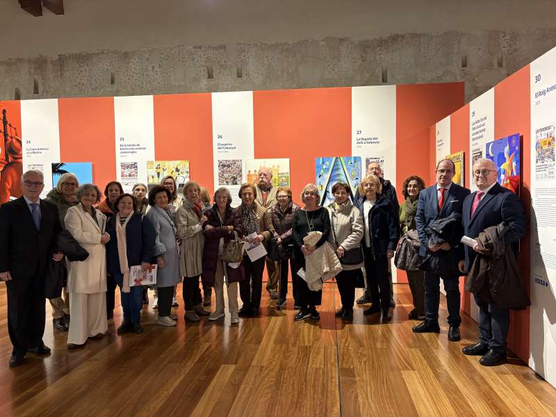 REAL ACADEMIA DE CULTURA VALENCIANA, LOS ALUMNOS DE L’ESEV VISITAN LA EXPOSICIÓN «160 ANIVERSARIO DE LAS PROVINCIAS».