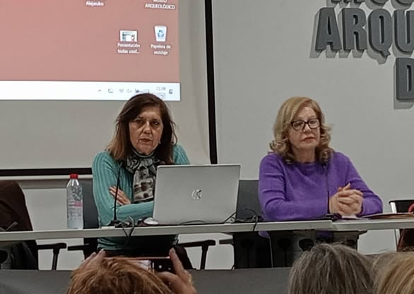 CONFERENCIA SOBRE LA MUJER EN LA CULTURA ISLÁMICA