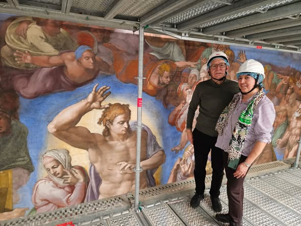 SALUDO FUENTEPIÑELANO 4649. JOAQUIN BARRIO EN LA CAPILLA SIXTINA DEL VATICANO