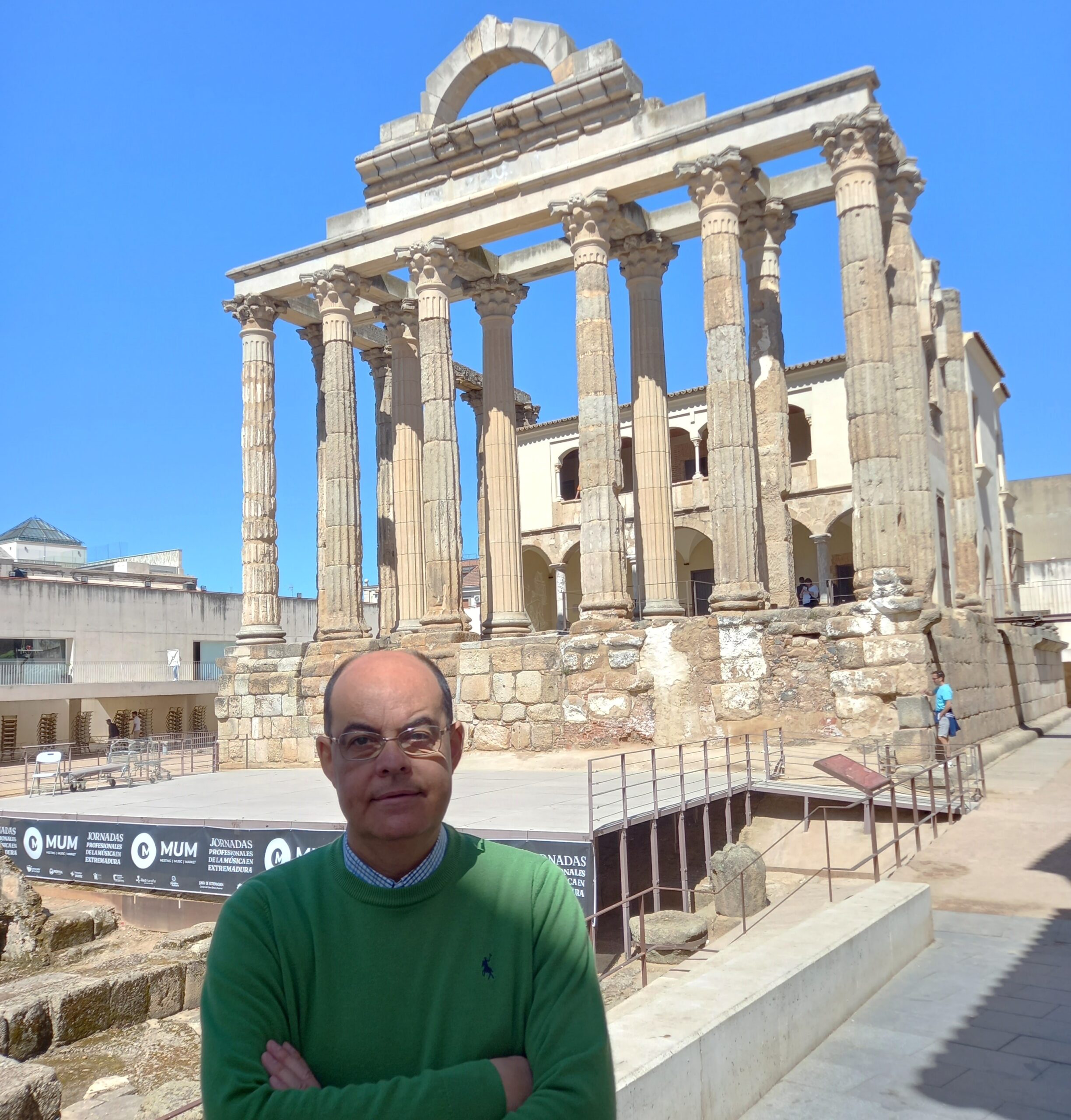 PRESENTACIÓN DE LIBRO “SECRETOS DE TRUJILLO: PATRIMONIO PERDIDO Y CURIOSIDADES DE SU HISTORIA”
