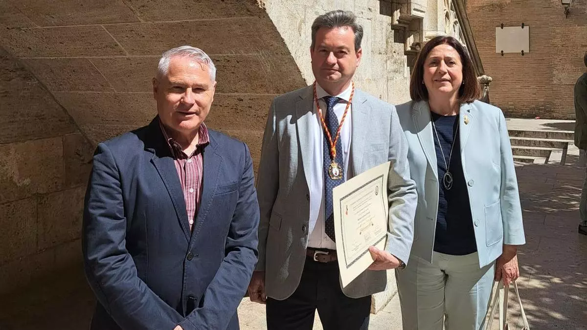 EL CRONISTA DE CULLERA INGRESA EN LA ACADÈMIA VALENCIANA DE CRONISTES OFICIALS