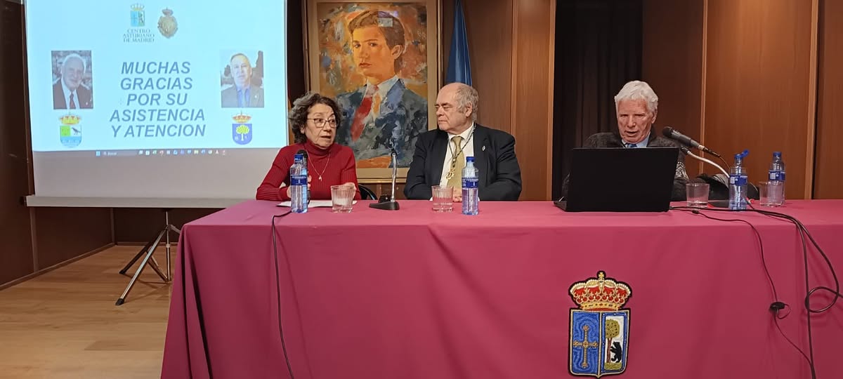 RECUERDO DE DOS CRONISTAS OFICIALES