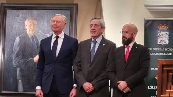 JORNADA HISTÓRICA EN HOMENAJE AL EX DIRECTOR ANTONIO MARTÍN MESA DE LA ACADEMIA  ECONÓMICA